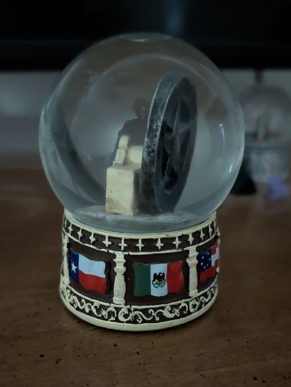 Remember The Alamo Snow Globe - Beige & Brown - Picture 2 of 6